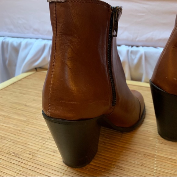 BOEMOS Tan Leather Ankle Boots - Picture 12 of 12